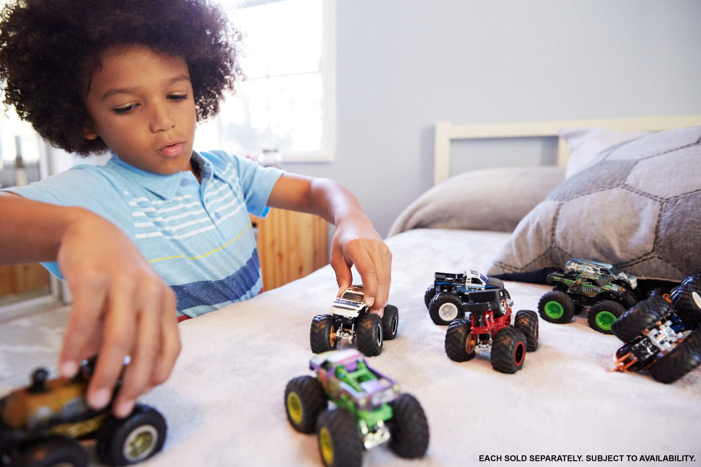 Hot Wheels Monster Trucks Veh¨ªculo de Juguete Auto Sorpresa Escala 1:64